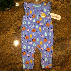 🌸NWT🌸 Adorable 0-3 month baby girl jumpsuit